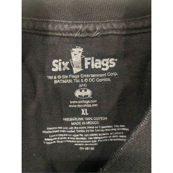 Batman Six Flags T Shirt Size xl - Picture 4 of 4